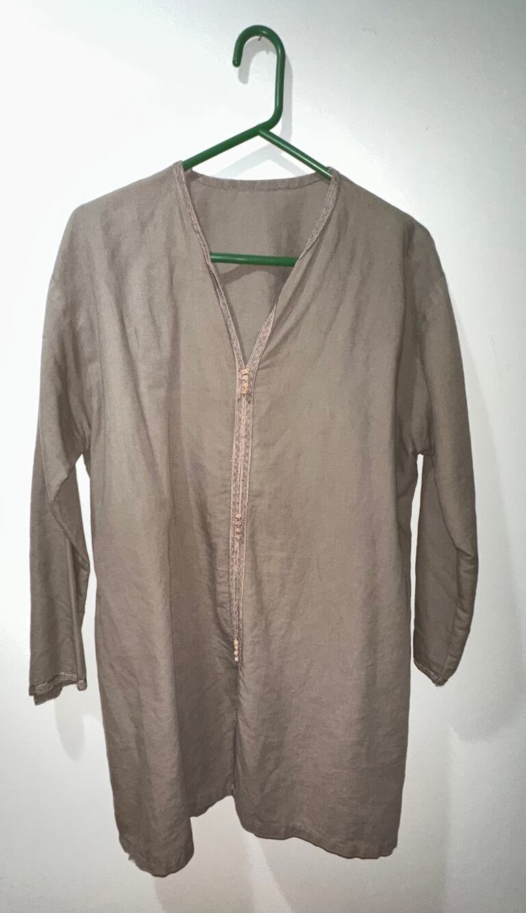 Bespoke Kaftan-Style Cotton Linen top for man or woman. Great for a Renny Faire
